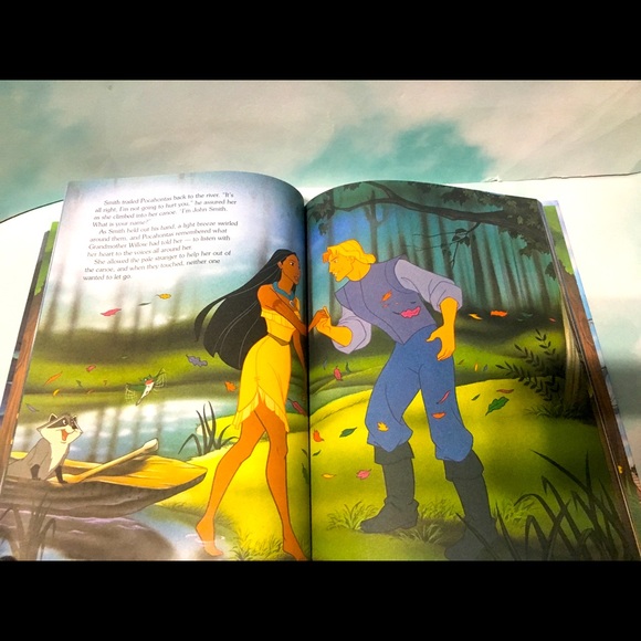WALT DISNEY VTG 90s POCAHONTAS CLASSIC STORYBOOK - Picture 5 of 15